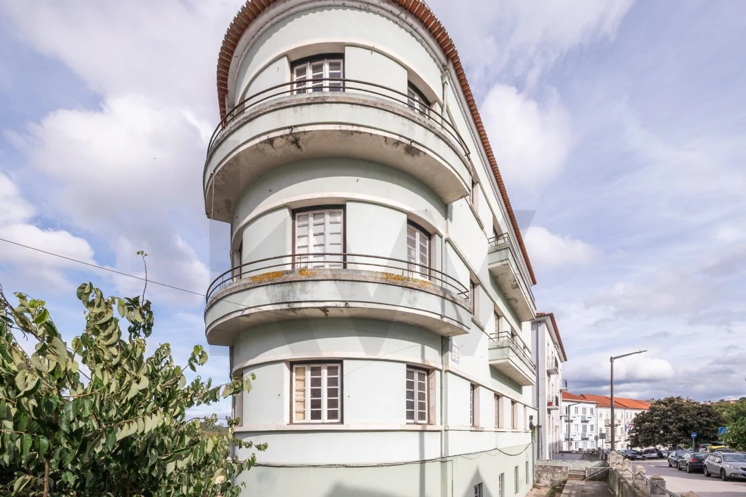 Apartamento T5 para Venda em Santo Antonio dos Olivais Foto 5