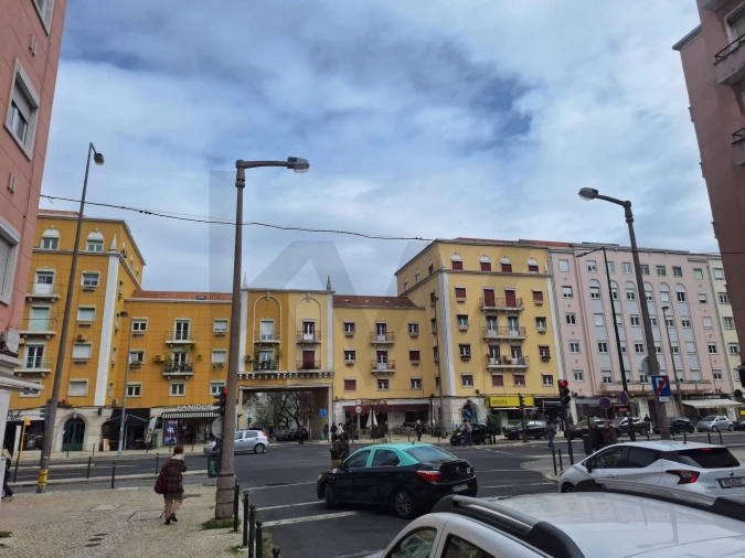 Loja para Arrendamento em Areeiro Foto 8