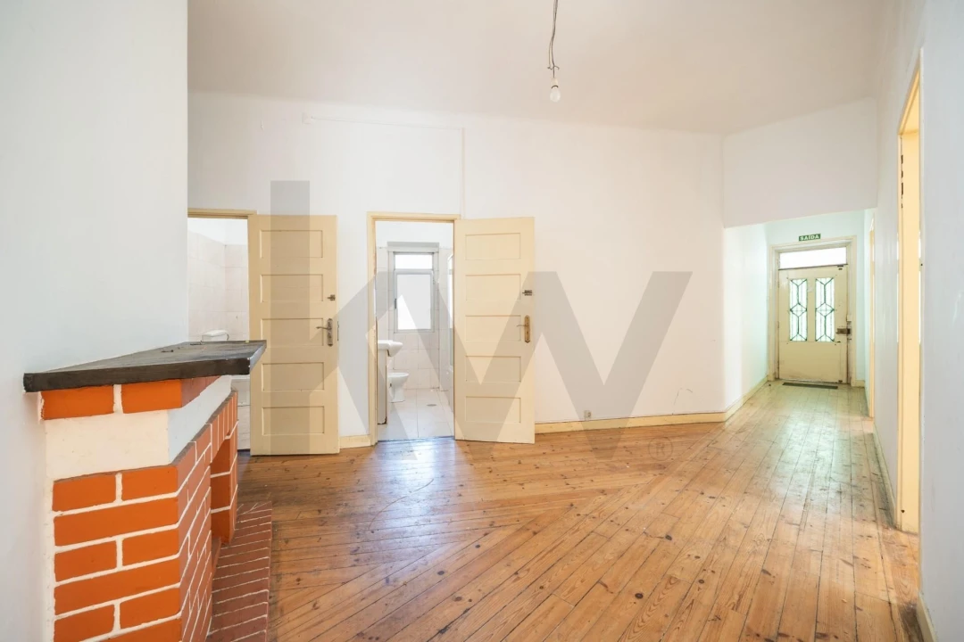 Apartamento T5 para Venda em Santo Antonio dos Olivais Foto 9