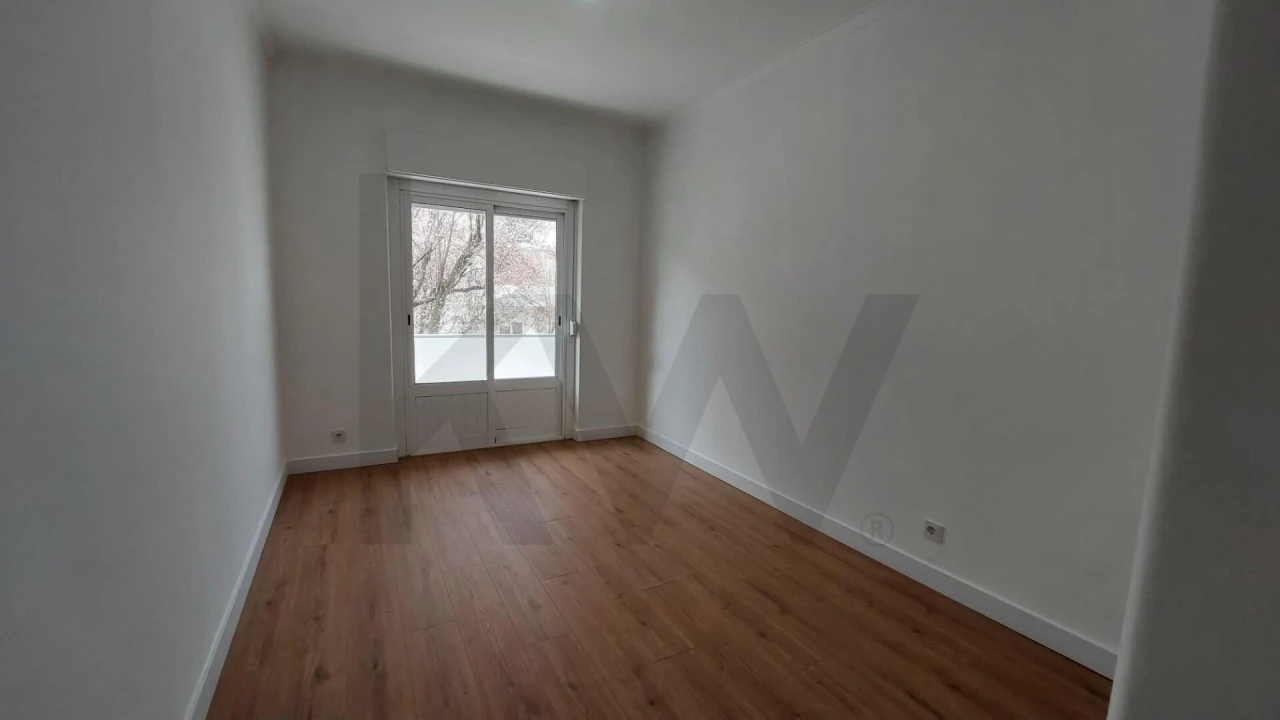 Apartamento T3 para Venda em Venteira Foto 5