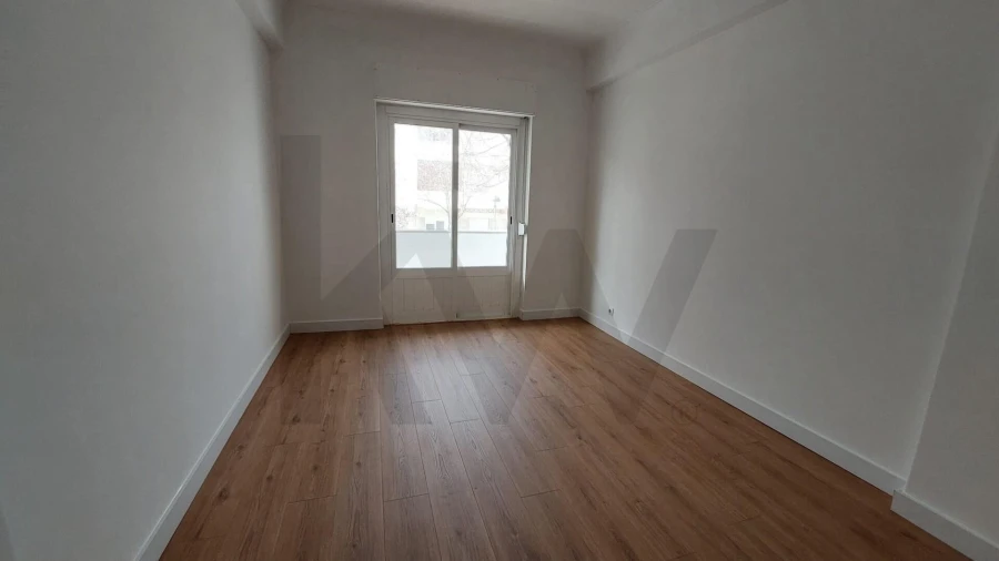 Apartamento T3 para Venda em Venteira Foto 8