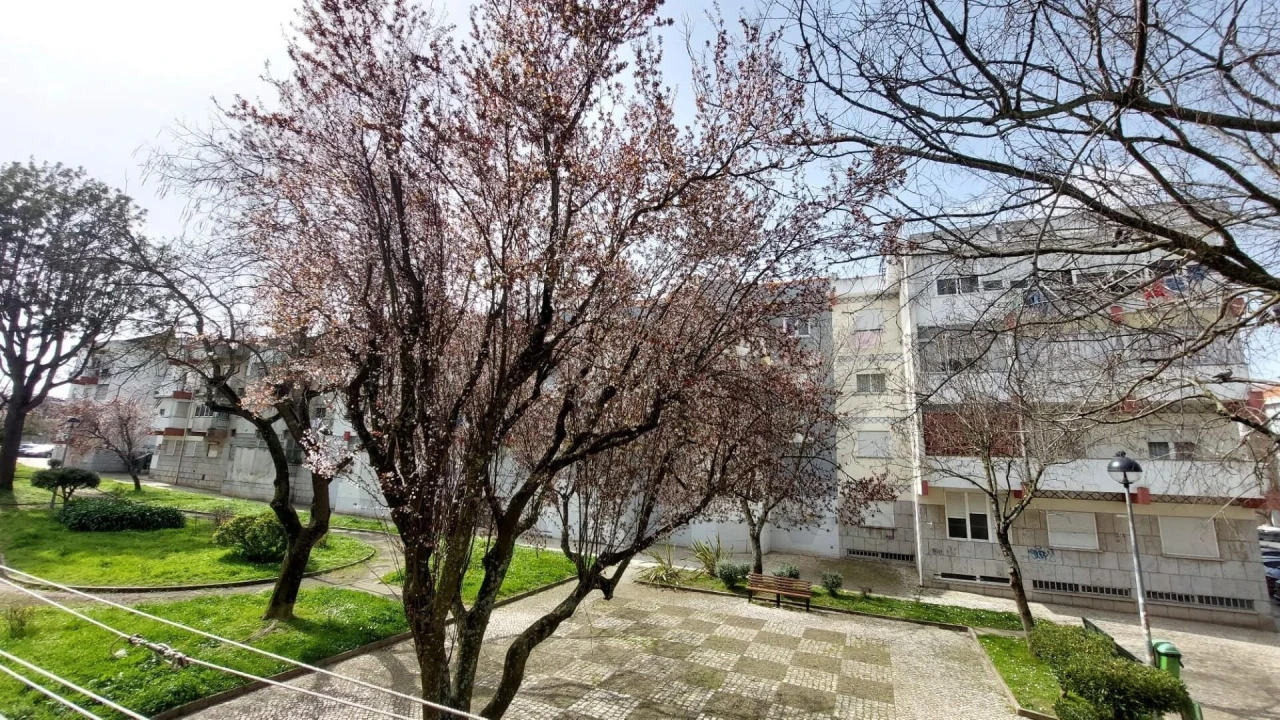 Apartamento T3 para Venda em Venteira Foto 11