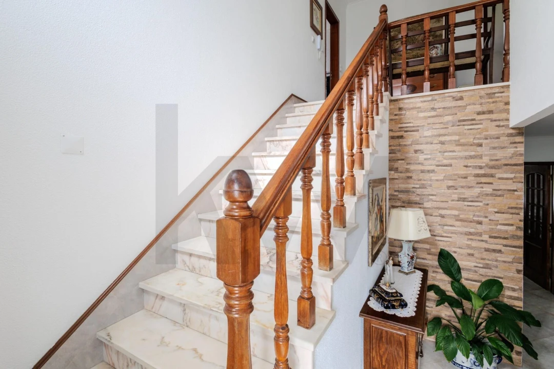 Moradia T4 para Venda em Seixal, Arrentela e Aldeia de Paio Pires Foto 35