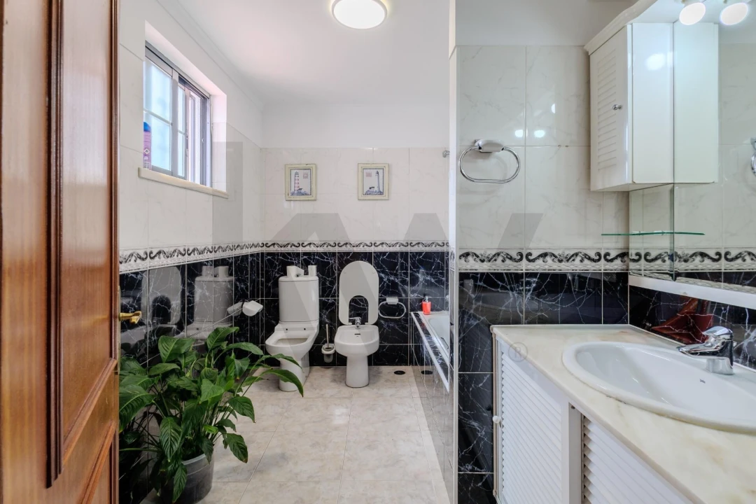 Moradia T4 para Venda em Seixal, Arrentela e Aldeia de Paio Pires Foto 56