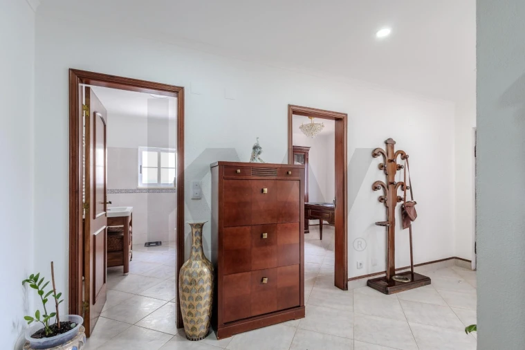 Moradia T4 para Venda em Seixal, Arrentela e Aldeia de Paio Pires Foto 32