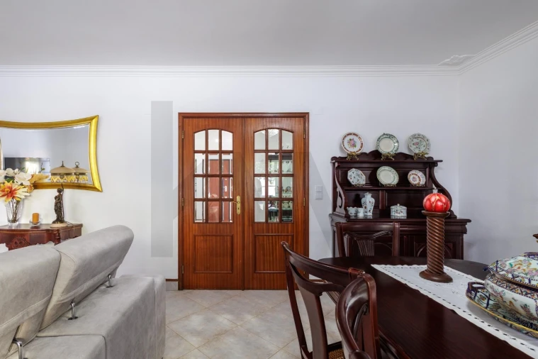 Moradia T4 para Venda em Seixal, Arrentela e Aldeia de Paio Pires Foto 16