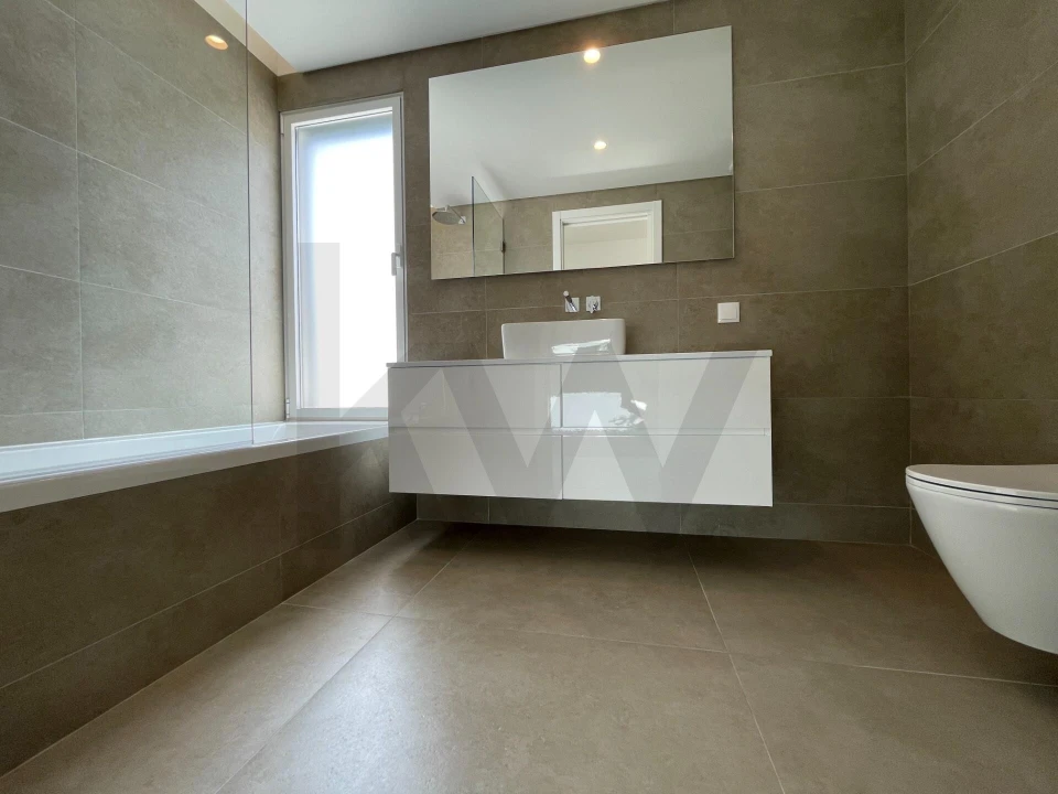 Moradia T4 para Arrendamento em Corroios Foto 18