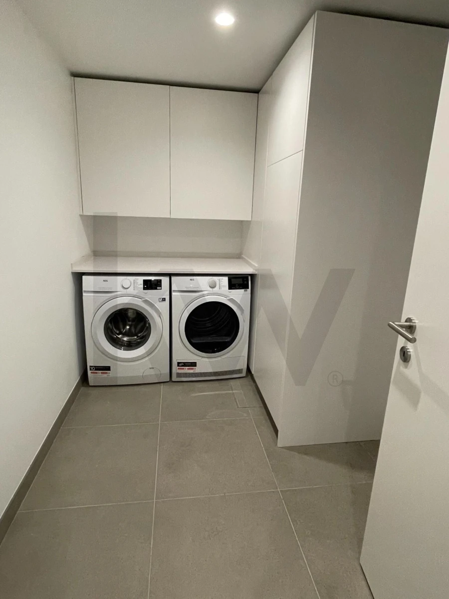 Moradia T4 para Arrendamento em Corroios Foto 23