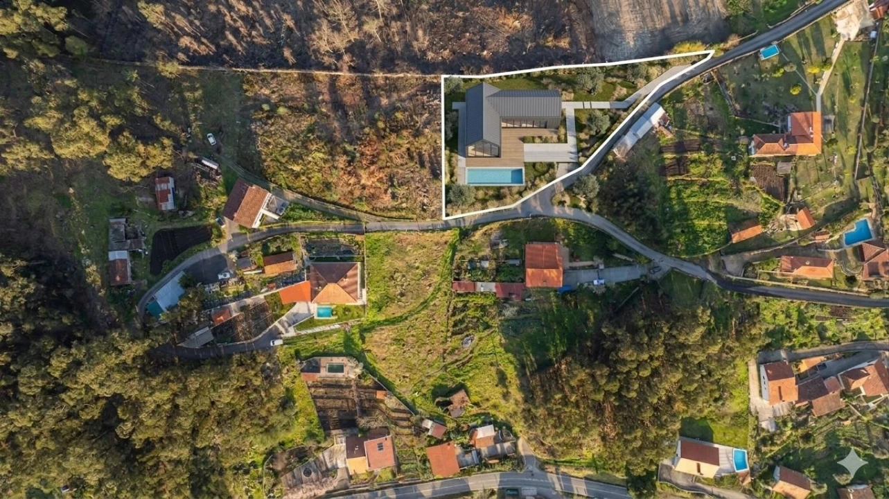 Terreno para Venda em Facha Foto 1