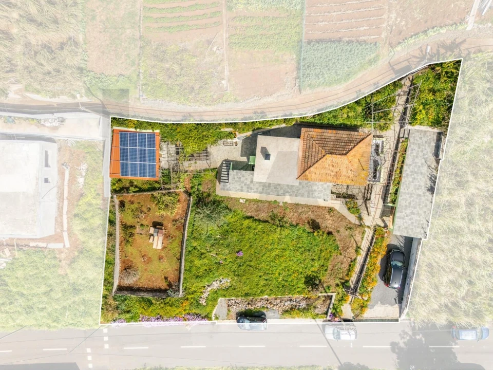 Moradia T2 para Venda em Canhas Foto 4