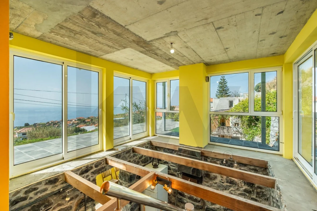 Moradia T2 para Venda em Canhas Foto 15