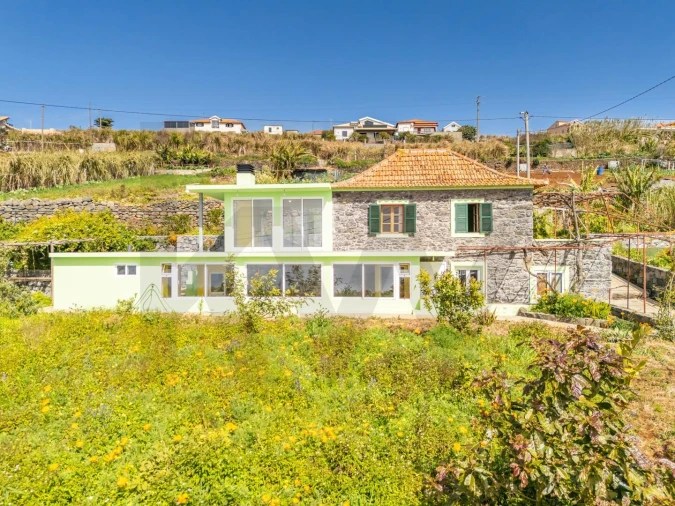 Moradia T2 para Venda em Canhas Foto 1