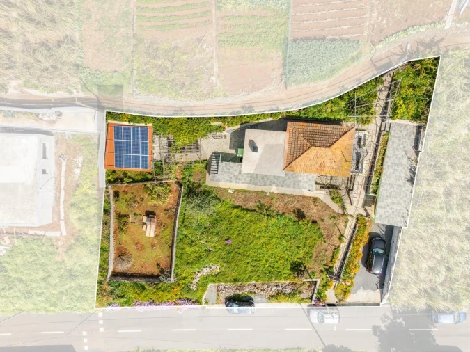 Moradia T2 para Venda em Canhas Foto 4