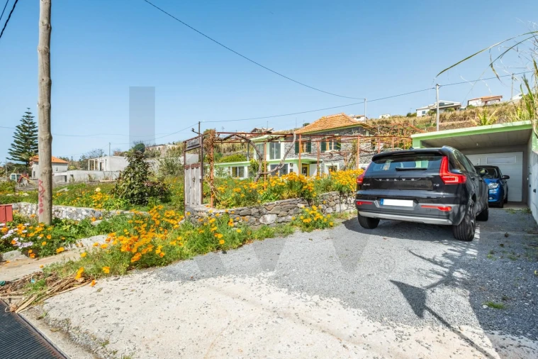 Moradia T2 para Venda em Canhas Foto 26