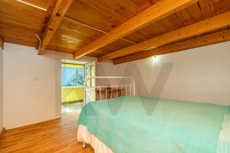 Moradia T2 para Venda em Canhas Foto 10