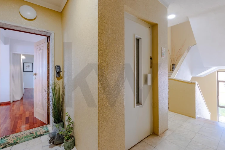 Apartamento T3 para Venda em Cascais e Estoril Foto 5