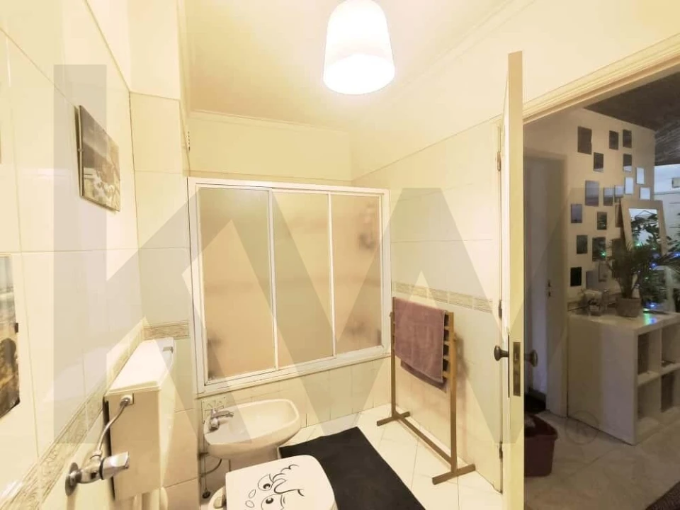 Quarto para Arrendamento em Massamá e Monte Abraão Foto 11