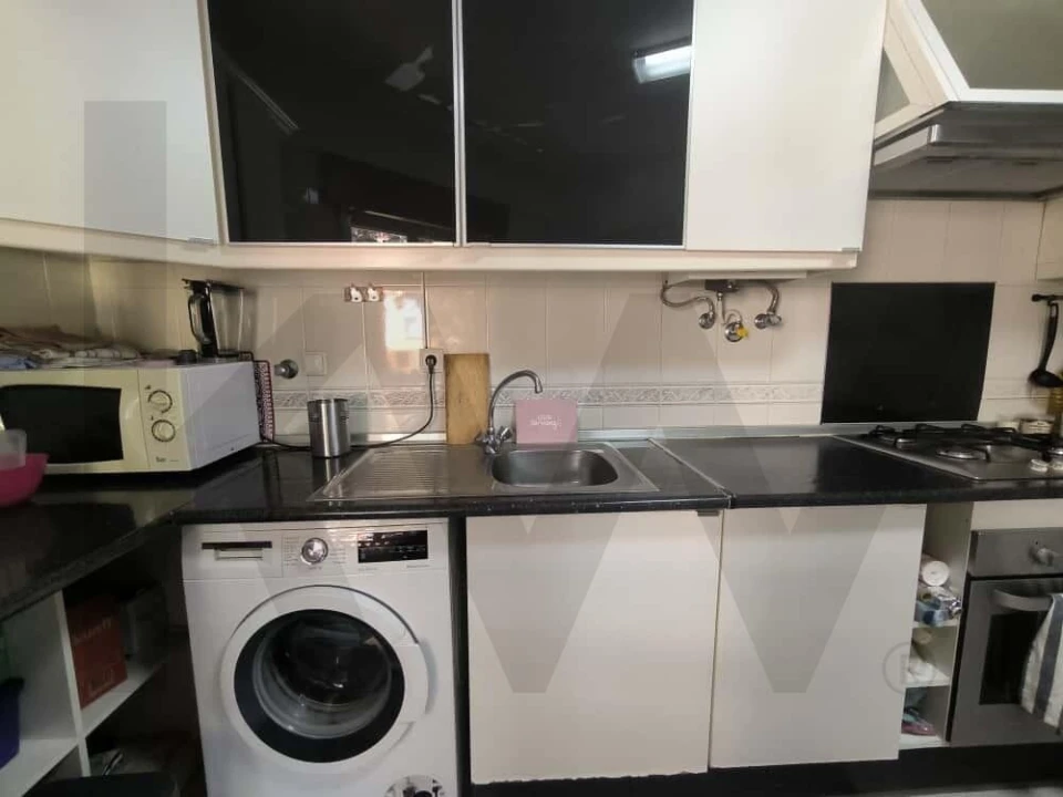 Quarto para Arrendamento em Massamá e Monte Abraão Foto 9