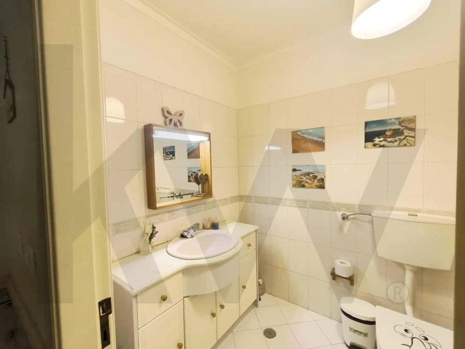 Quarto para Arrendamento em Massamá e Monte Abraão Foto 12