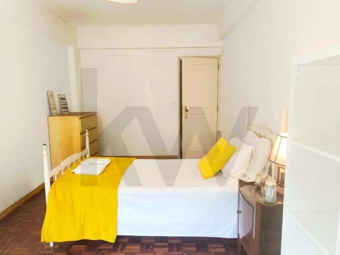 Quarto para Arrendamento em Massamá e Monte Abraão Foto 3