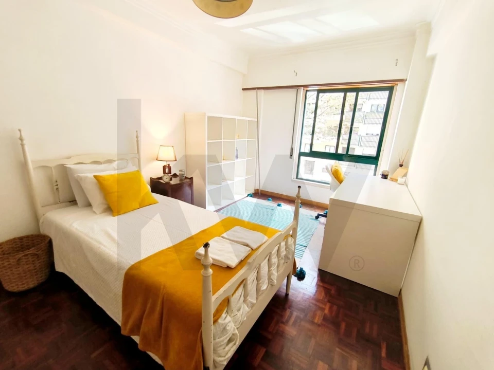 Quarto para Arrendamento em Massamá e Monte Abraão Foto 2