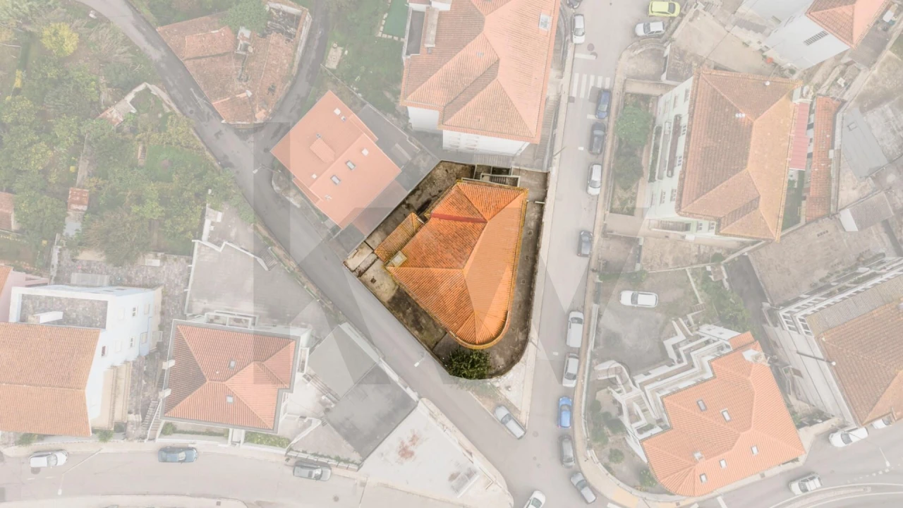 Apartamento T6 para Venda em Santo Antonio dos Olivais Foto 9