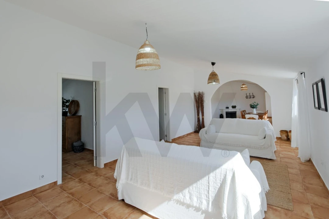 Moradia T4 para Venda em Branca Foto 5