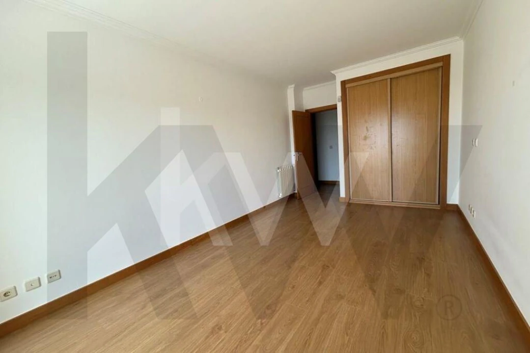 Apartamento T4 para Arrendamento em Alcabideche Foto 22