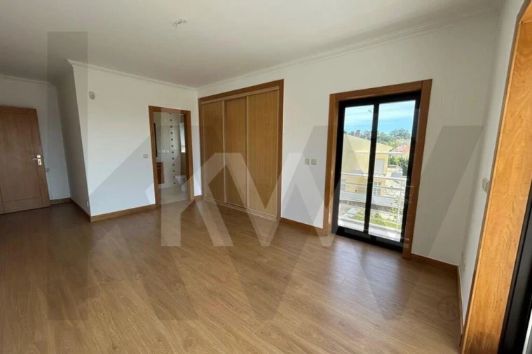 Apartamento T4 para Arrendamento em Alcabideche Foto 28