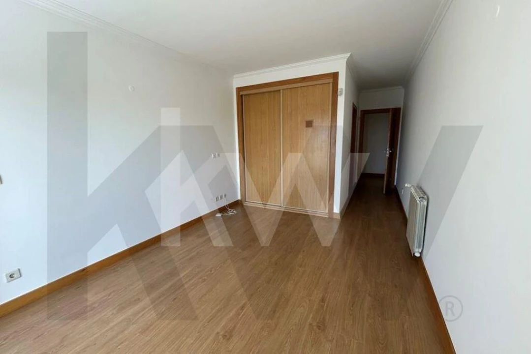 Apartamento T4 para Arrendamento em Alcabideche Foto 19