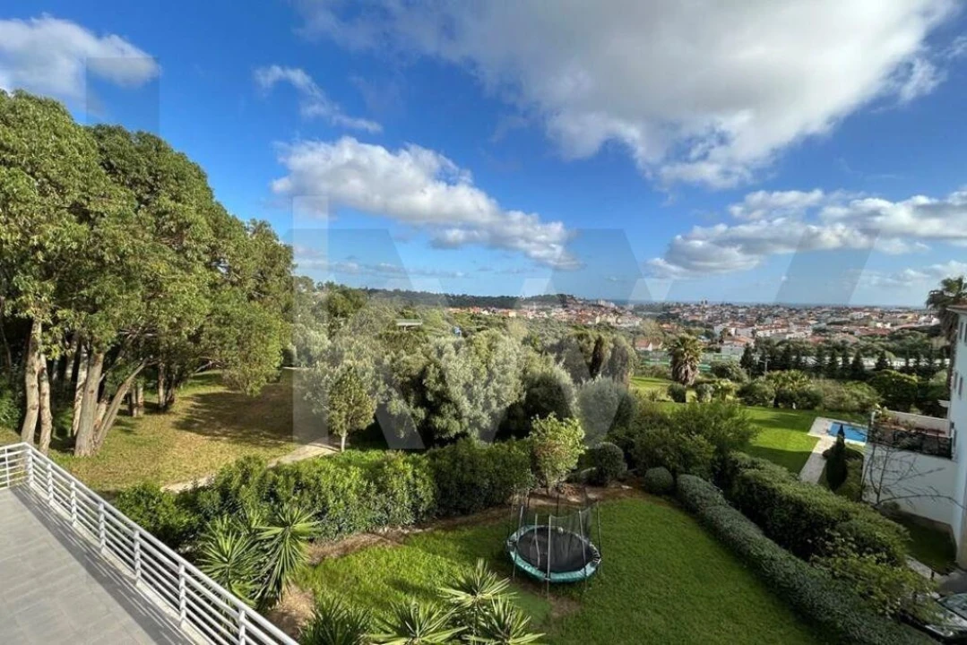 Apartamento T4 para Arrendamento em Alcabideche Foto 2