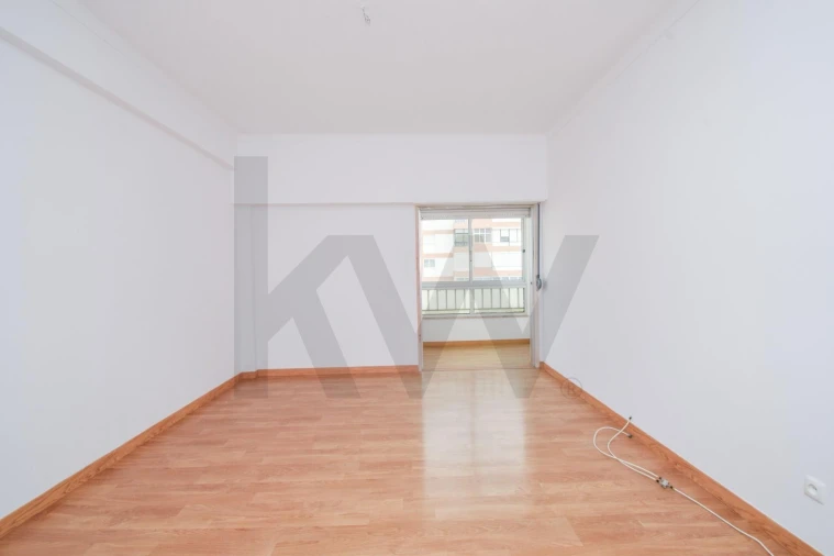 Apartamento T3 para Venda em Carnaxide e Queijas Foto 18