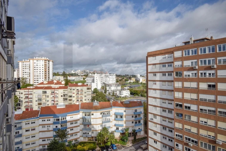 Apartamento T3 para Venda em Carnaxide e Queijas Foto 28