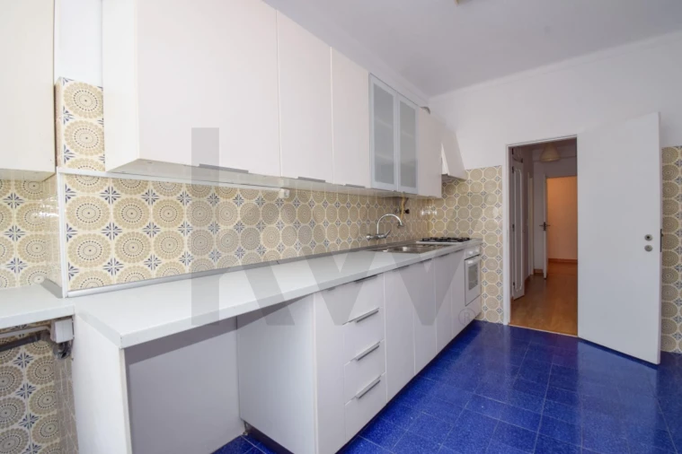 Apartamento T3 para Venda em Carnaxide e Queijas Foto 19