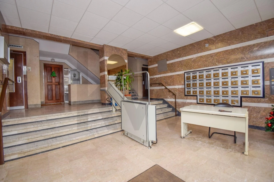 Apartamento T3 para Venda em Carnaxide e Queijas Foto 24