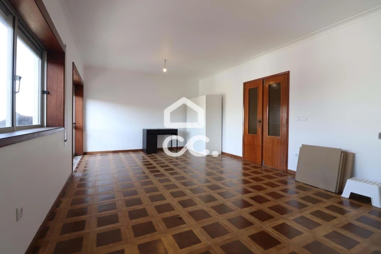 Apartamento T6 para Venda em São Martinho do Bispo e Ribeira de Frades Foto 4