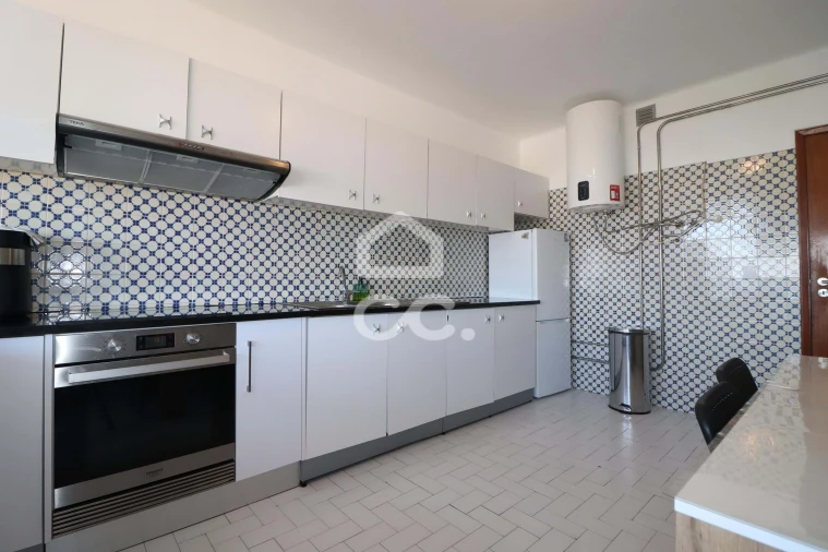 Apartamento T6 para Venda em São Martinho do Bispo e Ribeira de Frades