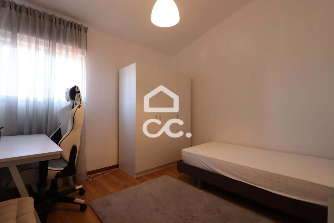 Apartamento T6 para Venda em São Martinho do Bispo e Ribeira de Frades Foto 11