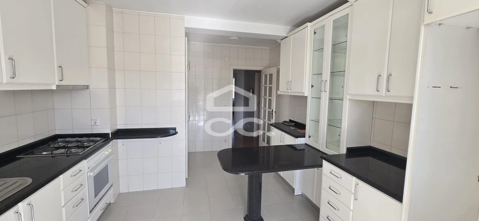 Apartamento T3 para Venda em Selho (São Jorge) Foto 5