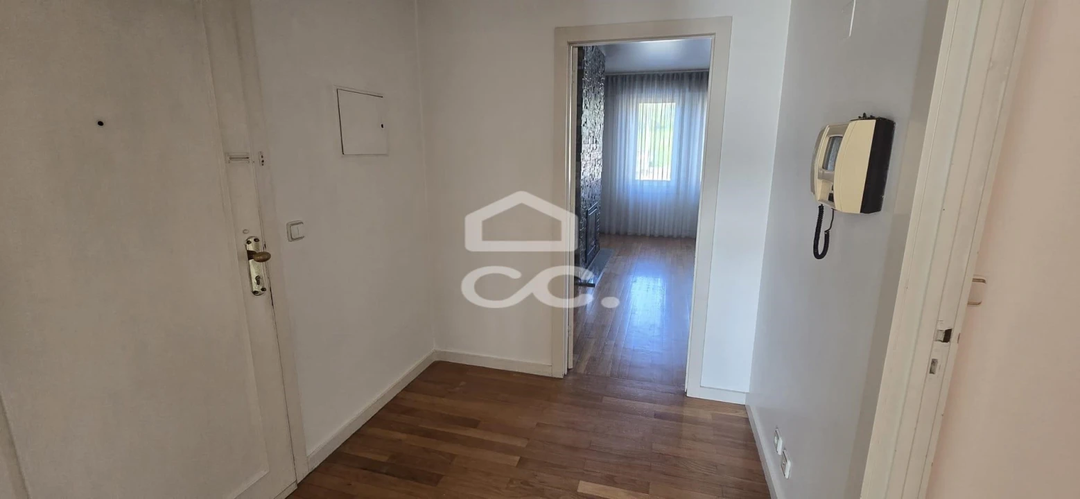 Apartamento T3 para Venda em Selho (São Jorge) Foto 13