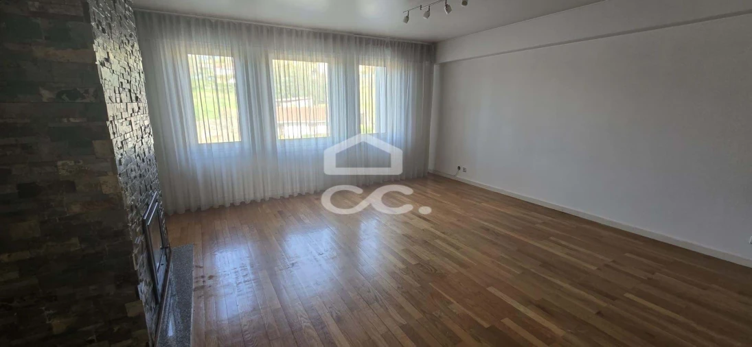 Apartamento T3 para Venda em Selho (São Jorge) Foto 3