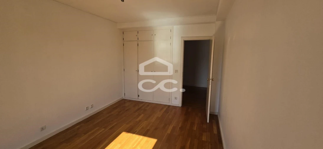 Apartamento T3 para Venda em Selho (São Jorge) Foto 15