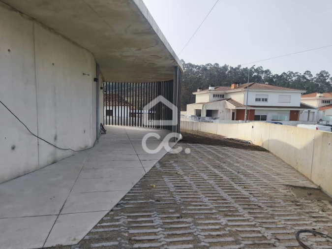 Moradia T3 para Venda em Monte Córdova Foto 5