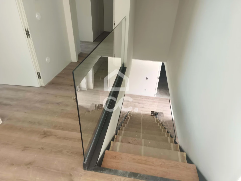 Moradia T3 para Venda em Monte Córdova Foto 10