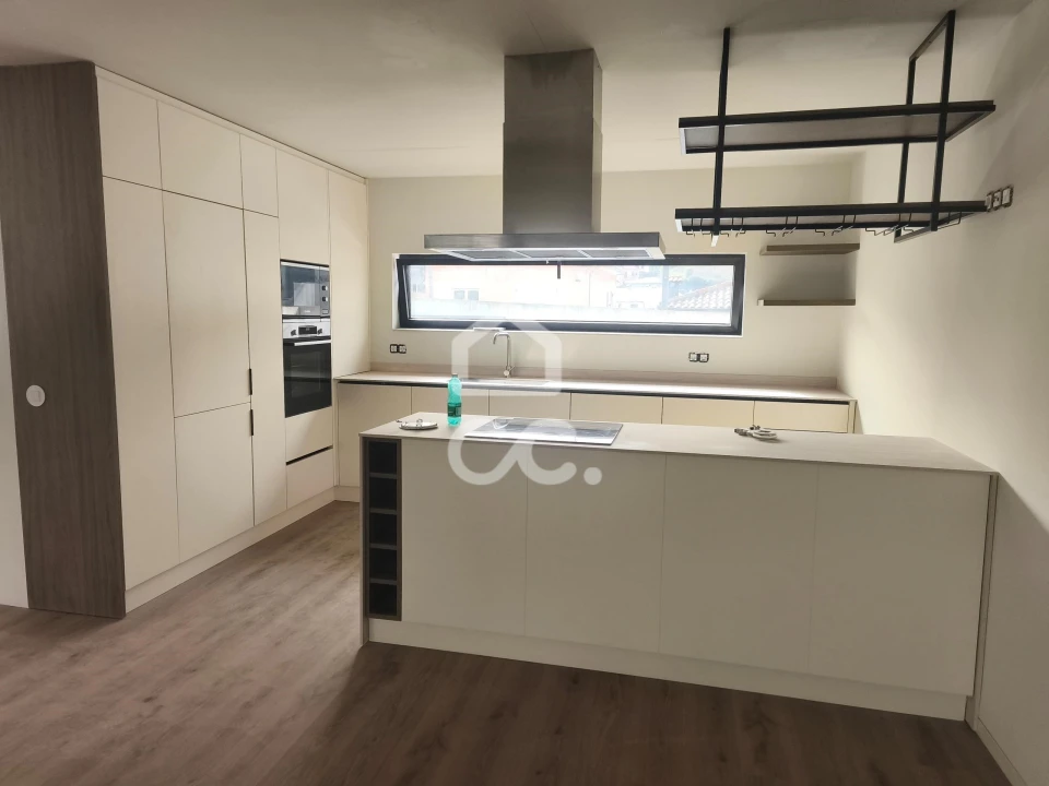 Moradia T3 para Venda em Monte Córdova Foto 11