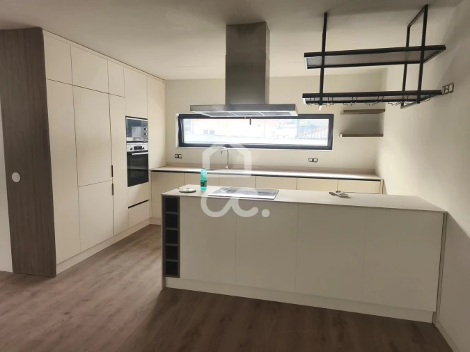 Moradia T3 para Venda em Monte Córdova Foto 11