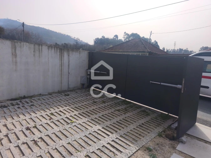 Moradia T3 para Venda em Monte Córdova Foto 5