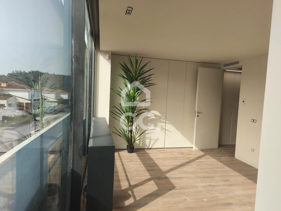 Moradia T3 para Venda em Monte Córdova Foto 20