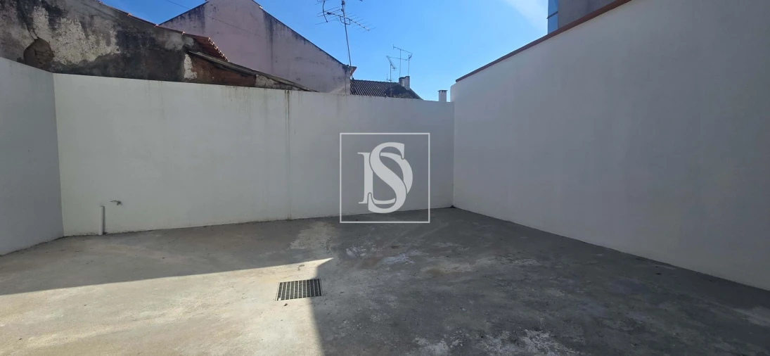 Moradia T4 para Venda em São João Baptista Foto 6