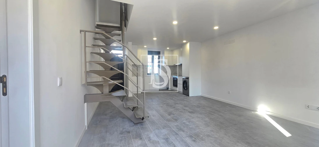 Moradia T4 para Venda em São João Baptista Foto 4